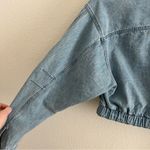 BLANK NYC Cropped Demin Trucker Jacket Elastic Waist M Photo 4