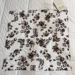 Cynthia Rowley  scarf 4 ways to wear. New. Photo 0