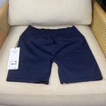 Alo Yoga NWT  Seamless Ribbed Favorite Short 5" Photo 4