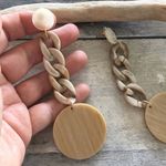 Long Acrylic disk and chain link earrings Photo 1