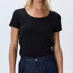 Quince  Scoop Neck Tee M Cotton Modal Black Minimalist Wrinkle Resistant Basic Photo 0