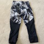 Zella  En Point Mesh Legging Medium Black White Marble Pants Yoga Capri Crop Photo 3