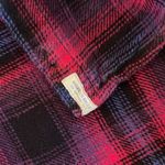 American Eagle Outfitters soft flannel shirt. Ahh-maxi fly soft. Size XS. Photo 4