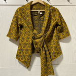 Anthropologie  Moth Sweater Cardigan Women Medium Mini Crop Twee Ditsy Lagenlook Photo 0