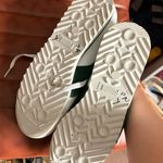 Puma  Roma Women’s Sneaker Size 7  Photo 4