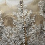 Elegant Lace Wedding Dress White Size 8 Photo 7