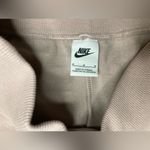 Nike High Waisted Fleece Sweat Shorts Size Medium Mauve Photo 2