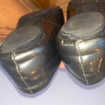 Kenneth Cole Gray Patent Leather Peep Toe Ballet Flats with Flower Accents Women’s Size 7 Photo 5