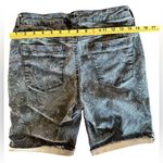 Bandolino  • Paisley Millie Capri • Women’s size 6 • Stretchy Photo 3