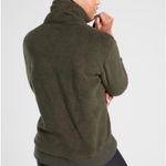 Athleta Talus Olive Green Sherpa 1/2 Zip Pullover Jacket Womens Large Photo 2