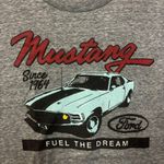 Ford Mustang Classic Car T-shirt size medium  Photo 1