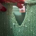 Alfred Dunner  M popcorn knit sequin pullover top with keyhole opening. Photo 3