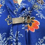Adrienne Vittadini Blue Retro Floral Sleeveless Blouse Metal Logo Hardware Photo 5