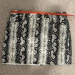 Tinseltown NWOT  snake print mini skirt Photo 6