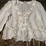 Cozy Casual White Long-sleeve Shirt Photo 0