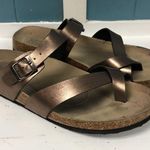 Mudd  Womens bronze‎ Sandals Slides Footbed Strappy Faux Leather Size 10 Photo 2