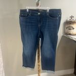 Torrid  Mid-Rise Crop Boyfriend Denim Capris Size 22 NWT Photo 1