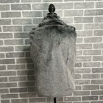 Surell | Faux Fur Vest | Women’s Size Medium | 100% Acrylic Photo 3