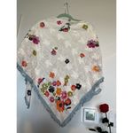 J.JILL embroidered triangle shawl/scarf cream with vivid colors‌‌ White Size M Photo 3