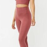 Girlfriend Collective Pink Fig Wig Float Seamless High Rise Leggings Small Photo 0