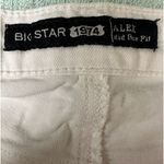 Big star Alex mid rise stretchy fit white denim shorts Photo 7
