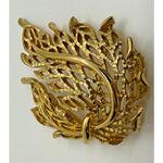 Trifari VTG Crown Goldtone Textured Openwork Leaf Brooch Modernist MCM Old Money Photo 4