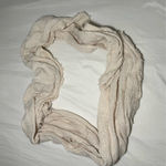 Charlotte Russe Circle scarf Photo 3