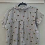 Jane and Delancey Jane and Delaney cap sleeve button down shirt- Size M Photo 9