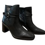 Naturalizer  Aimee Water Resistant Zip Bootie size is 10W Photo 0