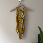 Sommer Floral Yellow Halter Neck Bodysuit Button Keyhole Back Sleeveless Ribbed Photo 2