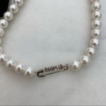 Room 13 Los Angeles The Signature Logo Pearls Necklace Silver Photo 1