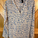 BKE  Boutique Sheer Button down Blouse Top Size Small Animal Print Peach/gray (39 Photo 0