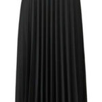 Uniqlo Black Pleated Skirt Photo 0