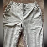 Athleta Women’s 6 Brooklyn Lined Camo Purple Joggers Camouflage‎ Photo 3