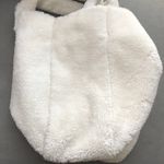 Alo Yoga Foxy Sherpa Tote Ivory Photo 5