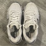 Under Armour WMNS HOVR
Infinite Women's Running Shoes
Size 6 Photo 1