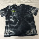 Adika T-Shirt Photo 0