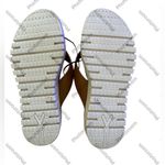 Vionic  Uptown Marin Sandal, Size 8, NWOT display tried on. Photo 6