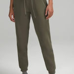 Lululemon green scuba joggers Photo 0