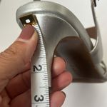 Naturalizer  Women’s TAIMI DRESS SANDAL Silver metallic glitter Size 8.5M ♟️ Photo 6