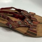Minnetonka sandals woven size 8 Photo 0