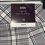 Ava & Viv NWT  Ankle High Rise Fitted Hip & Thigh Comfort Waist Plaid T25 Photo 2