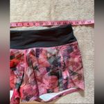 Lululemon Women’s Run Time Pink purple Floral Size 6 Photo 7