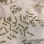 Geoffrey Beene Geoffrey‎ Beene White and Green Leaf Print Sleeveless Shirt Size 4 Photo 1