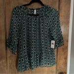 Kensie Kenzie Blouse 100% Soft Poly Crew Neck 3/4 Bell Sleeves. Size Small NWT Photo 0