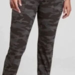 Athleta Salutation Camo Jogger Large Photo 0