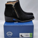 White Mountain  Womens Ankle Boots Sz 7.5 Black Suede Block Heel Coastal Cowgirl Photo 0