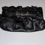 BLACK LEATHER WRISTLET BRASS FLOWER WITH TOOLED DESIGN RUFFLE LEATHER ON TOP Photo 3