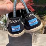 Toms  Burlap Chevron Stripe Slip On Shoes Photo 3