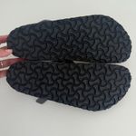 Birkenstock  Gizeh Birko Flor Sandal 39 & 40 Mismatched Silver Metallic Slides Photo 12